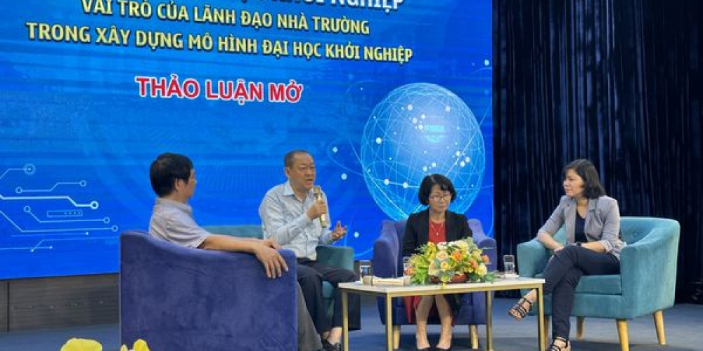 TỔ CHỨC HỘI THẢO "ĐẠI HỌC KHỞI NGHIỆP" TẠI TRƯỜNG ĐẠI HỌC NGUYỄN TẤT THÀNH