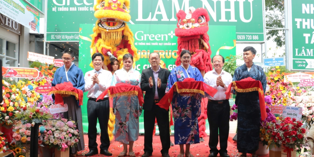 [TẠP CHÍ KINH TẾ & DỰ BÁO] GREEN+ khai trương nhà thuốc nhượng quyền số 1 tại Bến Tre