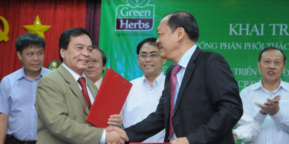 [ĐẦU TƯ CHỨNG KHOÁN] Khai trương hệ thống Green+ và kí kết hợp tác ĐH Nguyễn Tất Thành