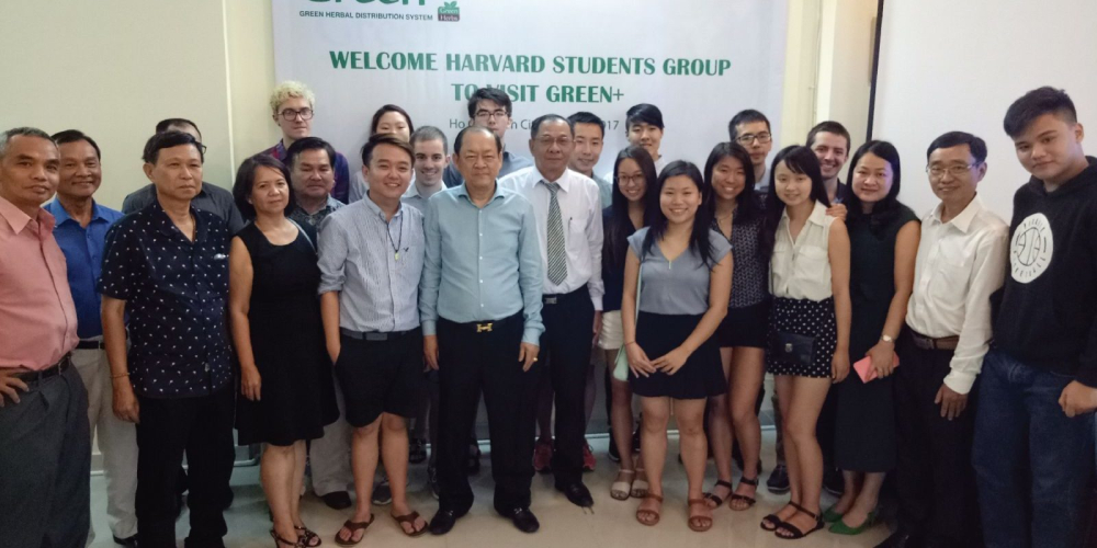 Đoàn sinh viên Harvard thăm Green+